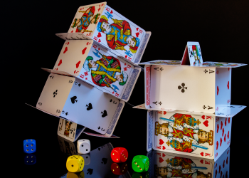 A Guide On How To Play 3 Card Poker