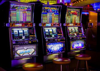 Is Video Poker Better Than Slot Machines?